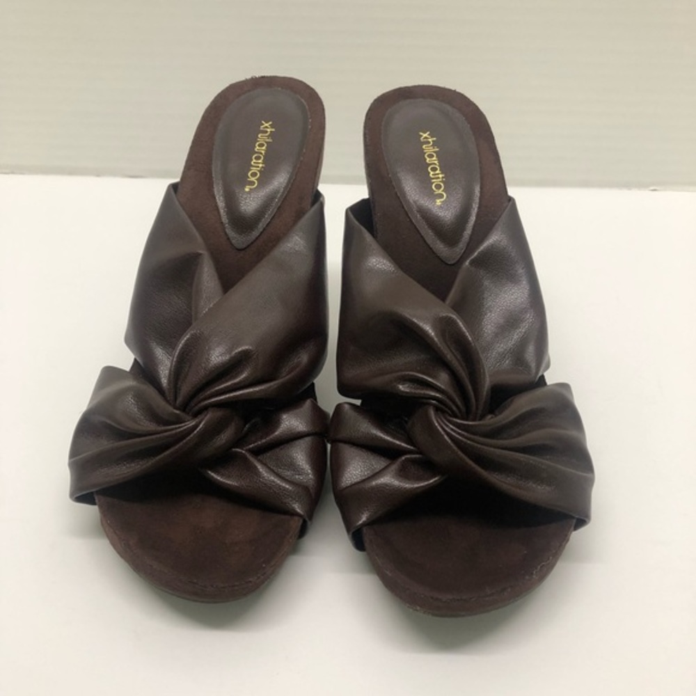 Xhilaration Wood look heel sandals Chocolate Brown